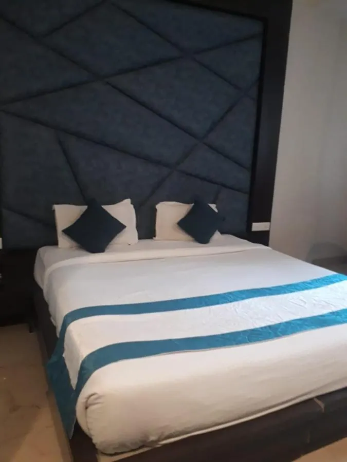 Hotel Crimson Palace Agra  Indie