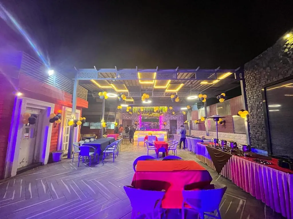 Hotel Crimson Palace Agra  3*, Agra (Uttar Pradesh) Indie
