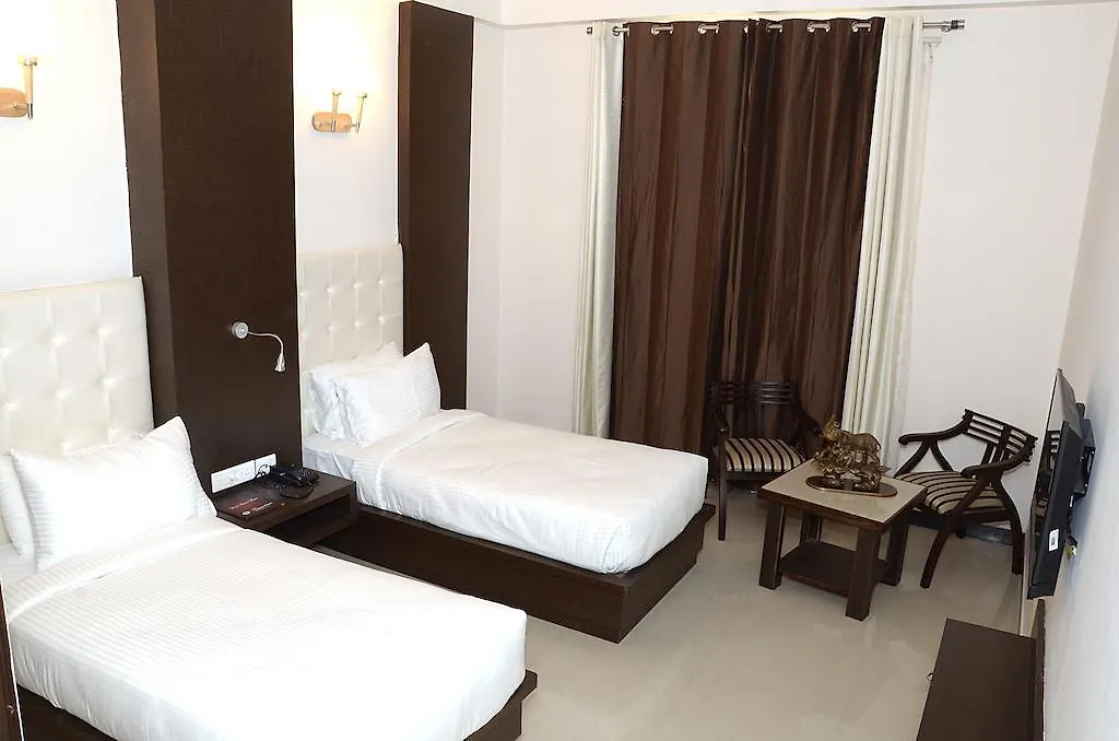 Hotel Crimson Palace Agra   Agra (Uttar Pradesh)