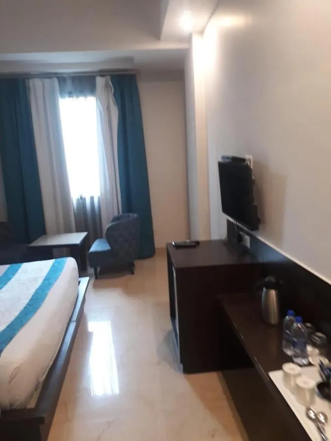 Hotel Crimson Palace Agra