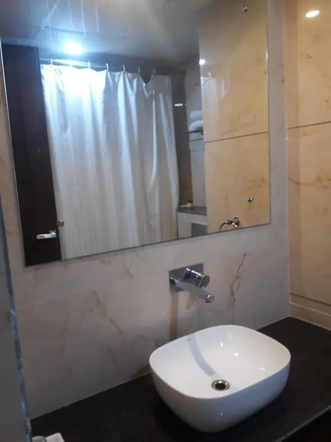 Hotel Crimson Palace Agra