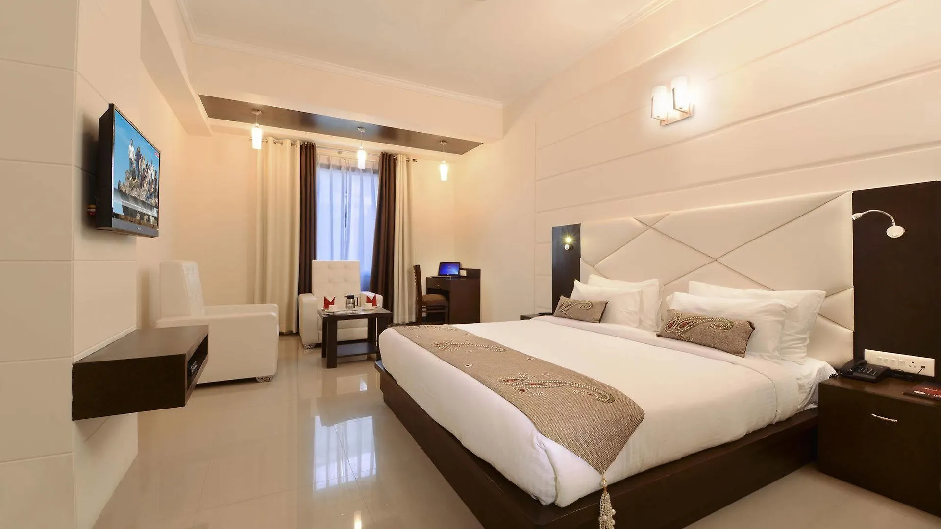 Hotel Crimson Palace Agra